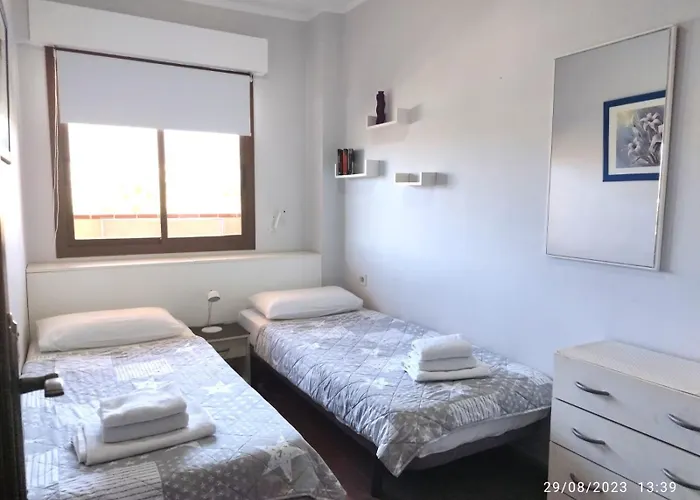 Cristianos 2bdr Near The Wifi * 洛斯克里斯蒂亚诺斯