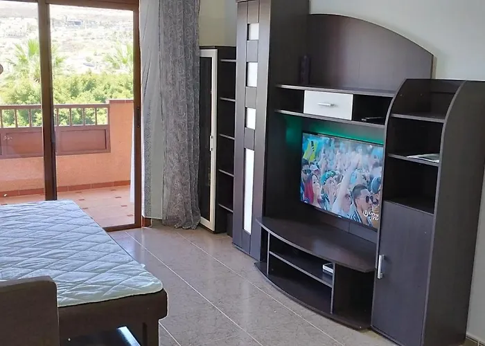 Cristianos 2bdr Near The Wifi 洛斯克里斯蒂亚诺斯